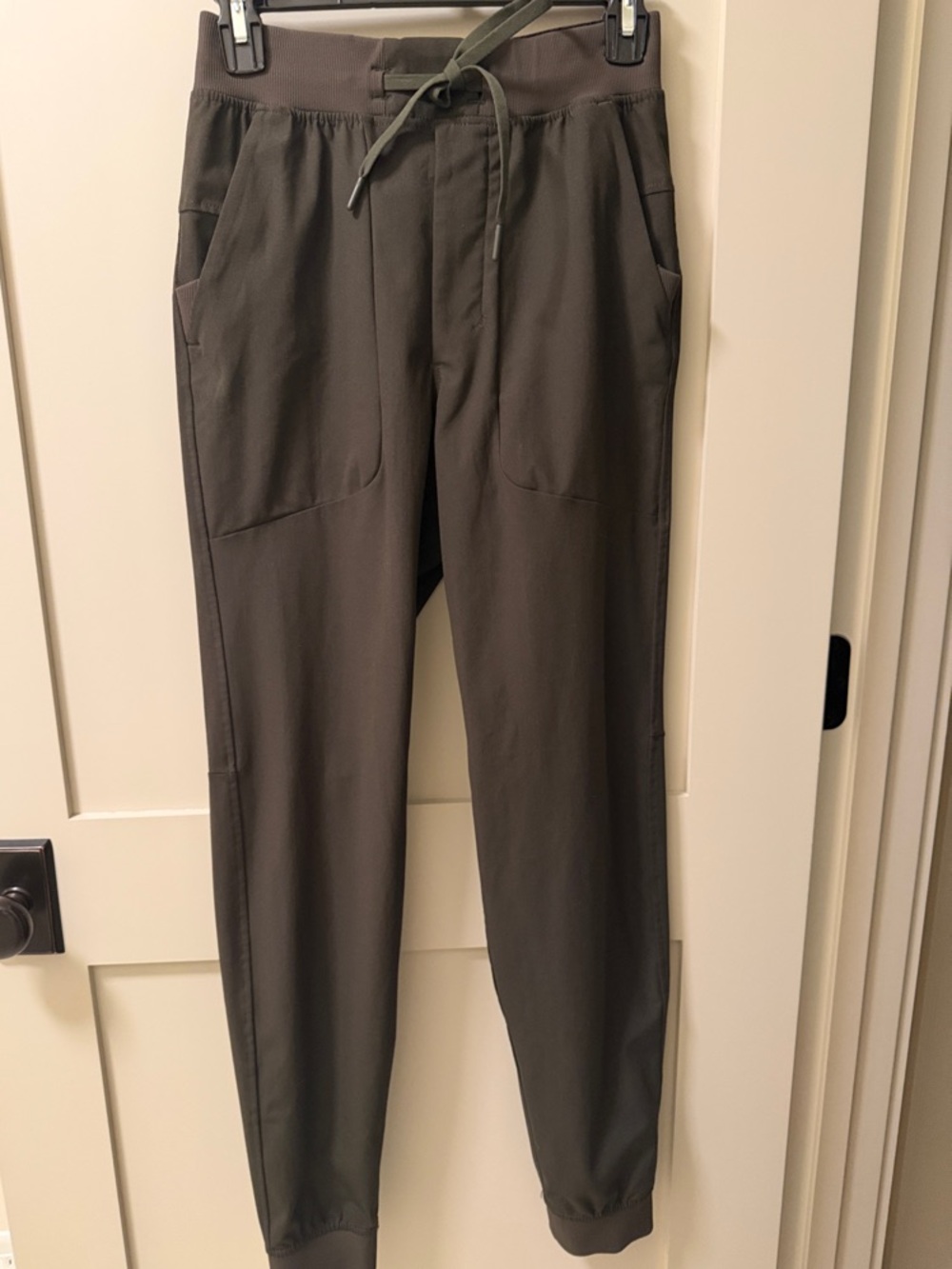 Lululemon Men's Olive Drawstring ABC Jogger Pants